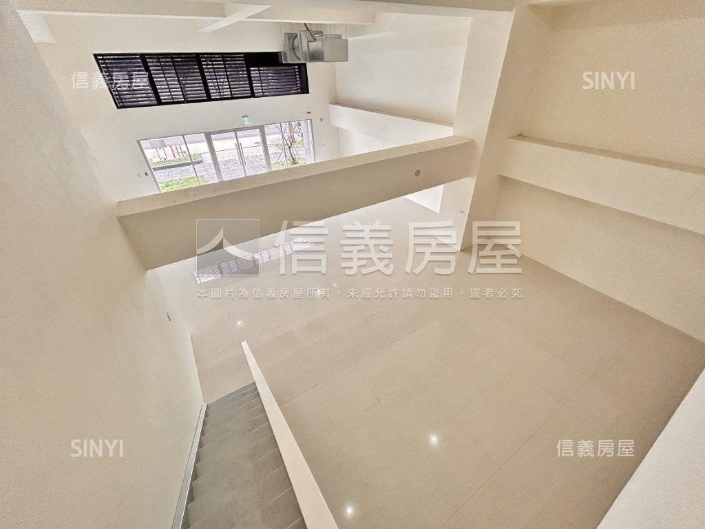 明水新創朝東店面１１５坪房屋室內格局與周邊環境