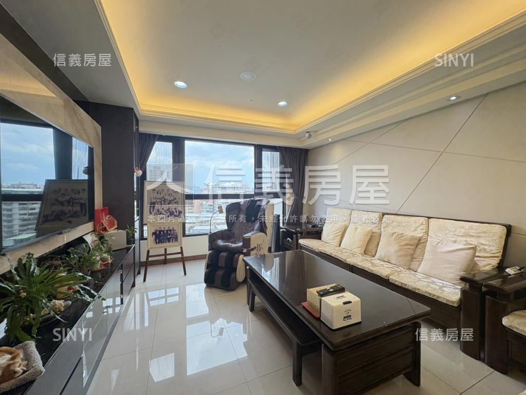 秀朗晶悅尊爵豪邸樓中樓房屋室內格局與周邊環境