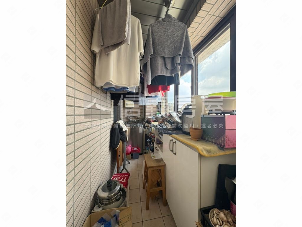 秀朗晶悅尊爵豪邸樓中樓房屋室內格局與周邊環境