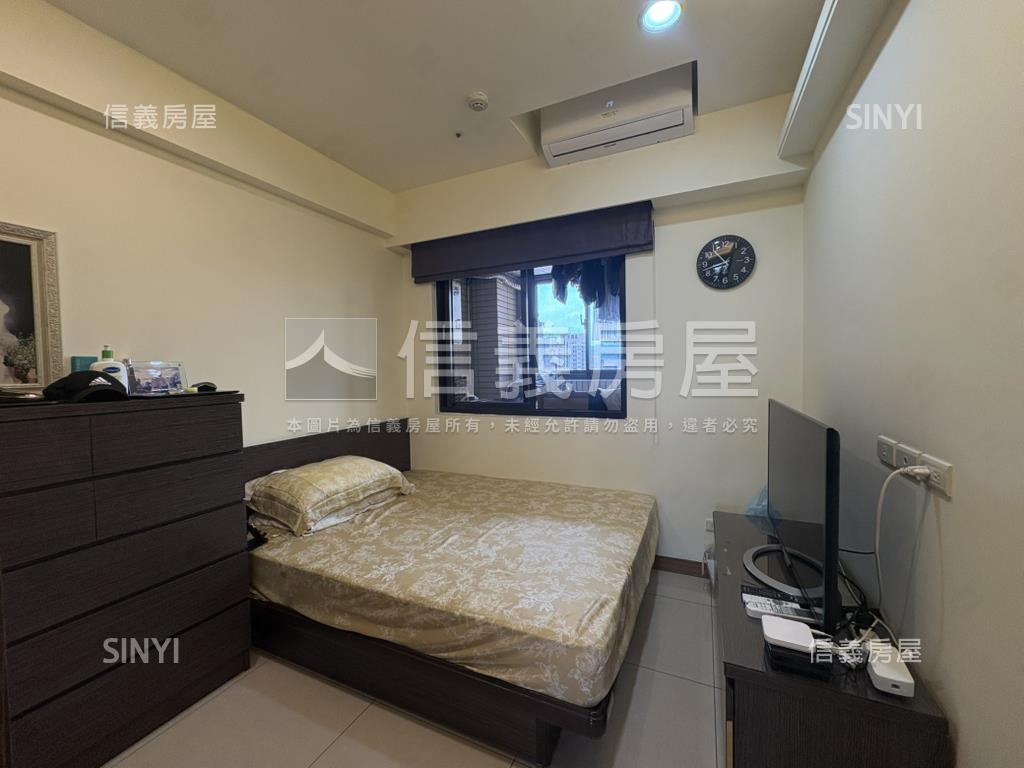 秀朗晶悅尊爵豪邸樓中樓房屋室內格局與周邊環境