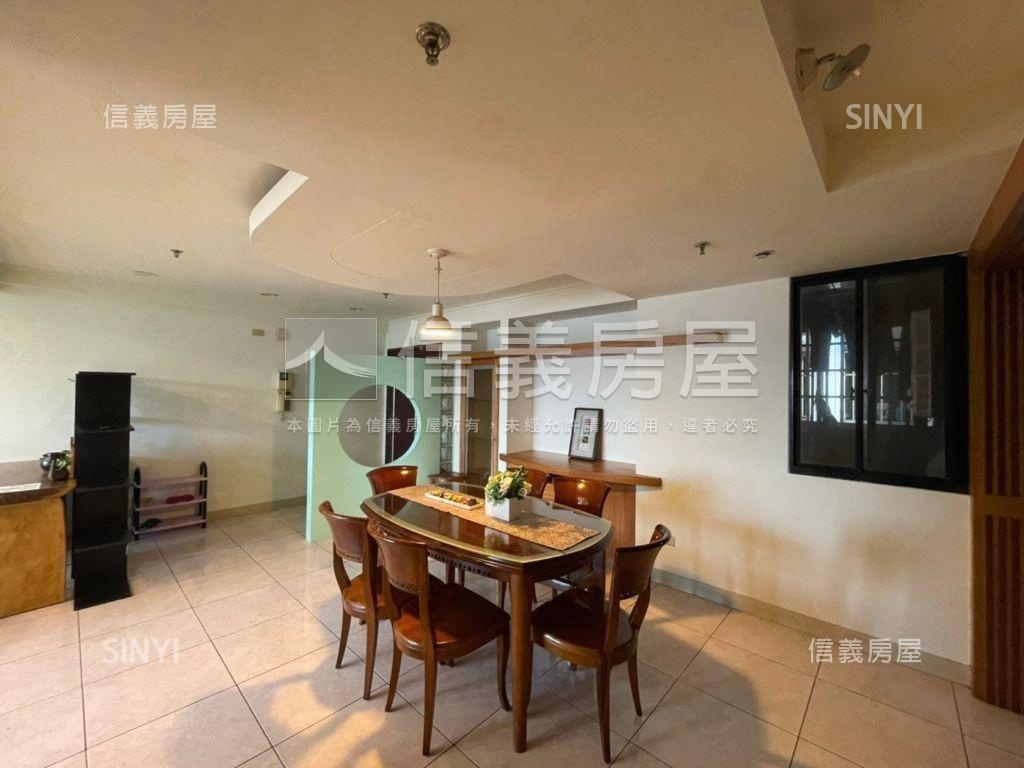 景星慶雲●高樓絕景日月光房屋室內格局與周邊環境