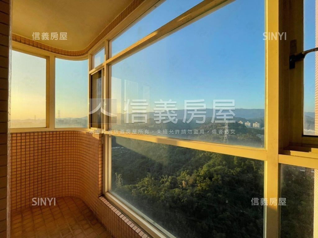 景星慶雲●高樓絕景日月光房屋室內格局與周邊環境