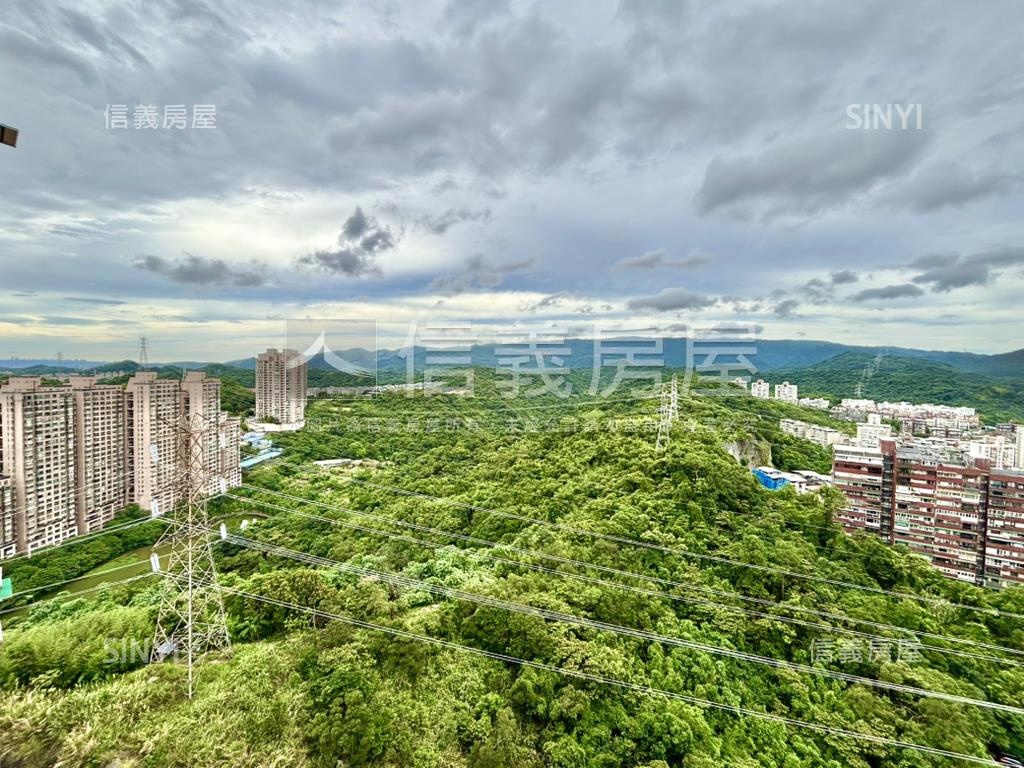 景星慶雲●高樓絕景日月光房屋室內格局與周邊環境
