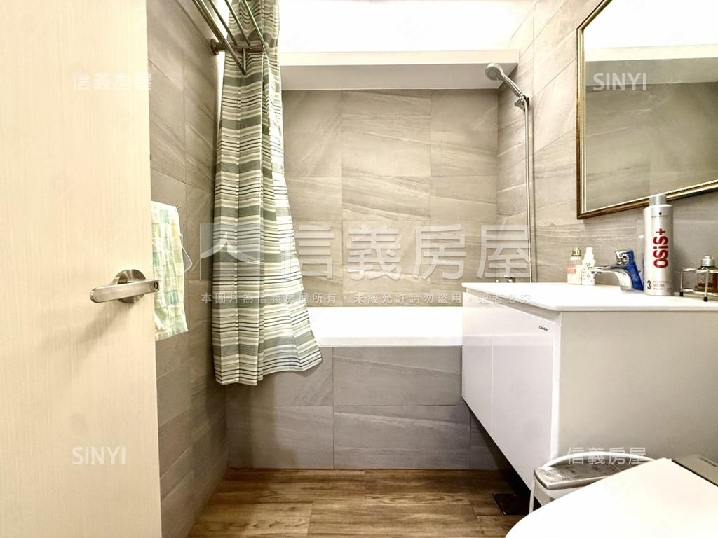 凱旋臻品典雅三房車位房屋室內格局與周邊環境