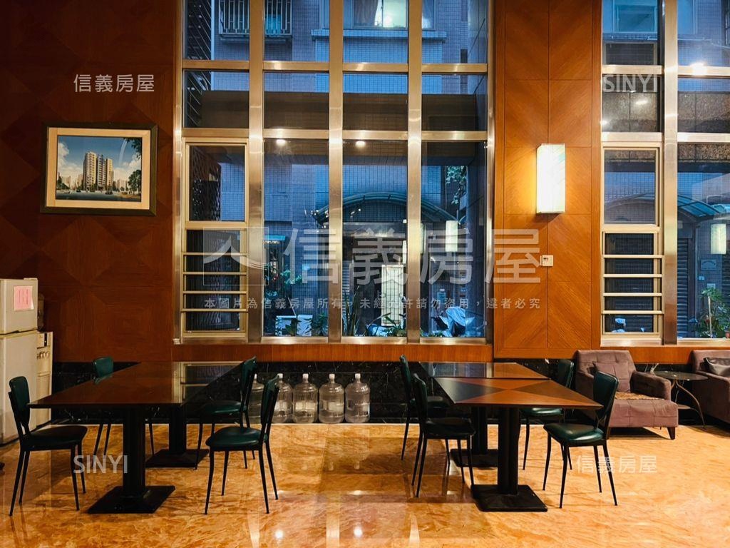 凱旋臻品典雅三房車位房屋室內格局與周邊環境