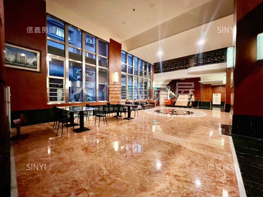 凱旋臻品典雅三房車位房屋室內格局與周邊環境