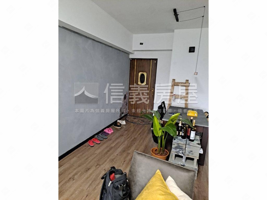 小資成家美兩房房屋室內格局與周邊環境