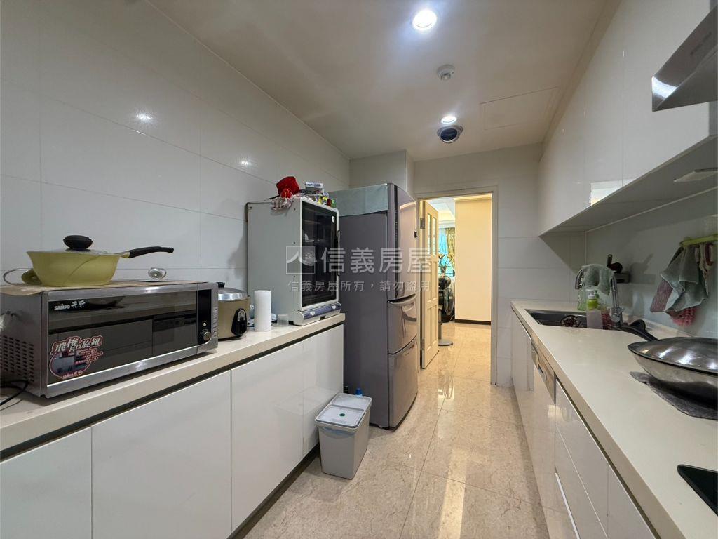 里御庭院大戶房屋室內格局與周邊環境