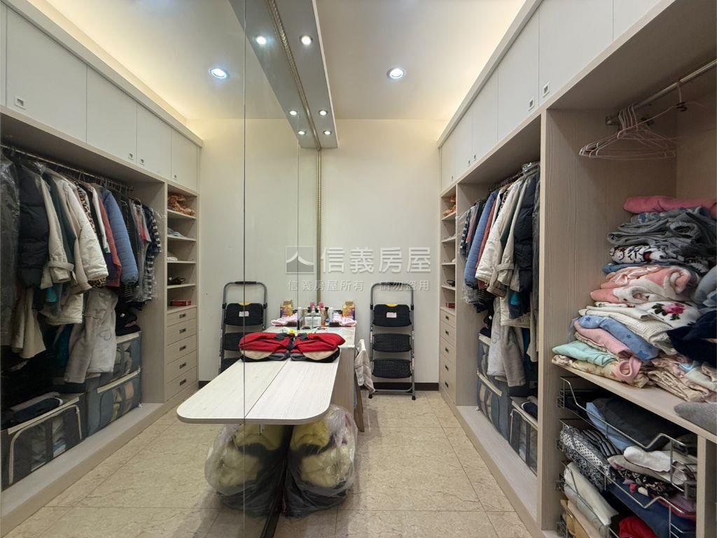 里御庭院大戶房屋室內格局與周邊環境