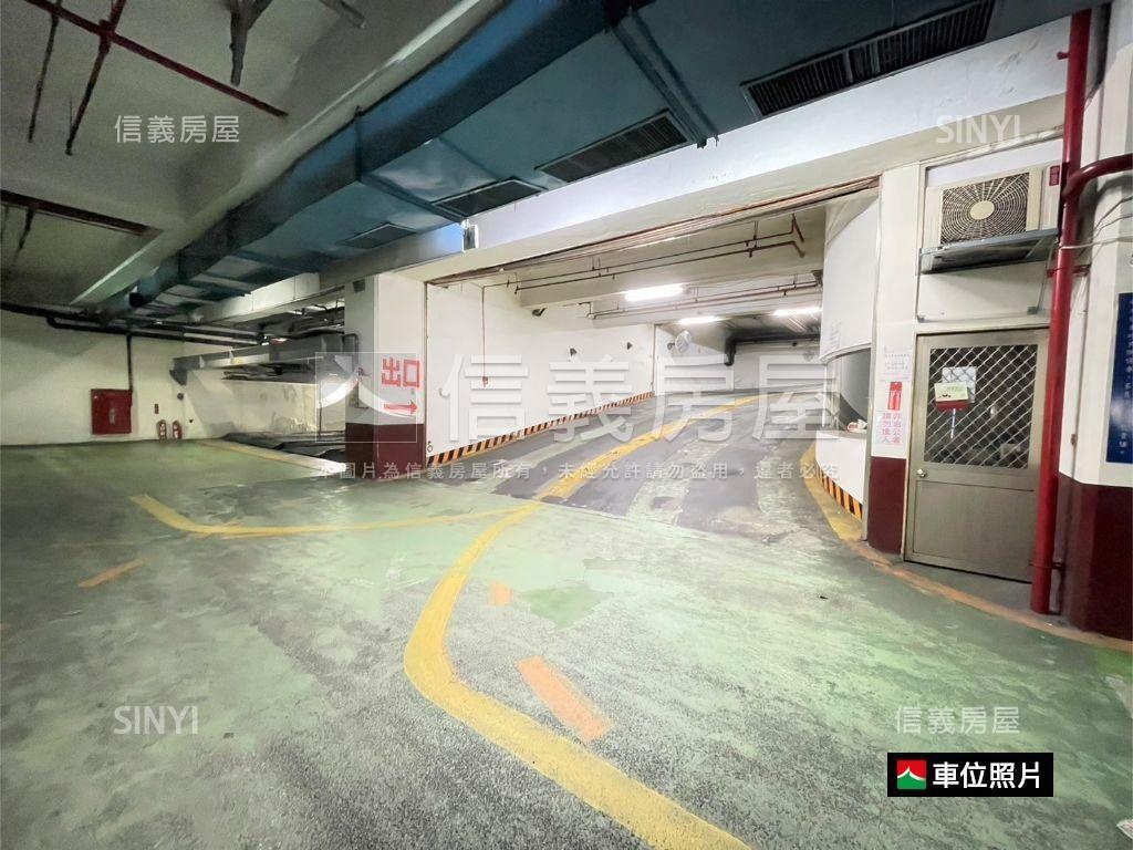 成功路商辦地下三樓停車場房屋室內格局與周邊環境