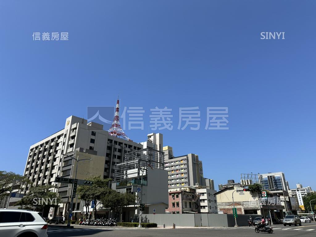 中正四路商二面寬土地店面房屋室內格局與周邊環境