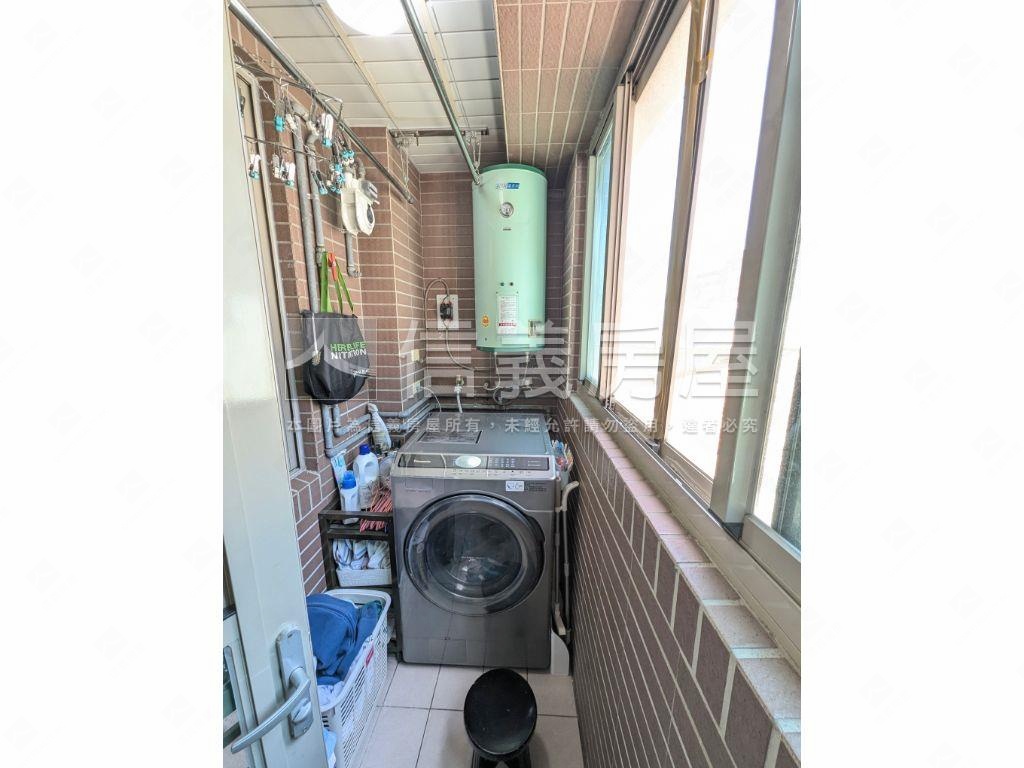 嘉年華★窗映綠影房屋室內格局與周邊環境