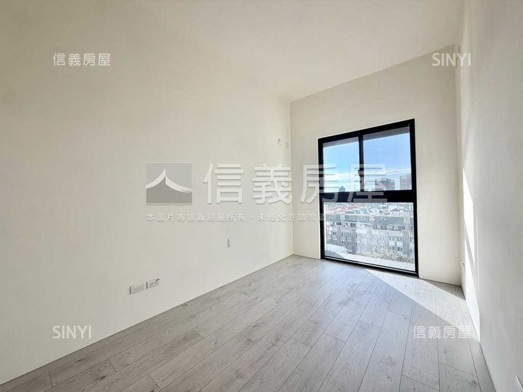 裕翔研山三房雙平車房屋室內格局與周邊環境