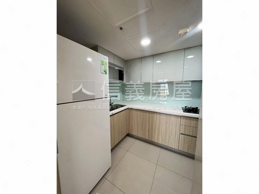 看山⛰️景觀三房平車房屋室內格局與周邊環境