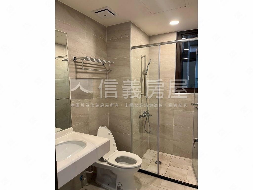 看山⛰️景觀三房平車房屋室內格局與周邊環境