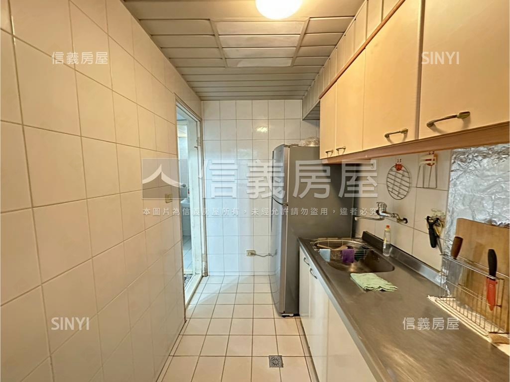 漢林苑方正三房房屋室內格局與周邊環境