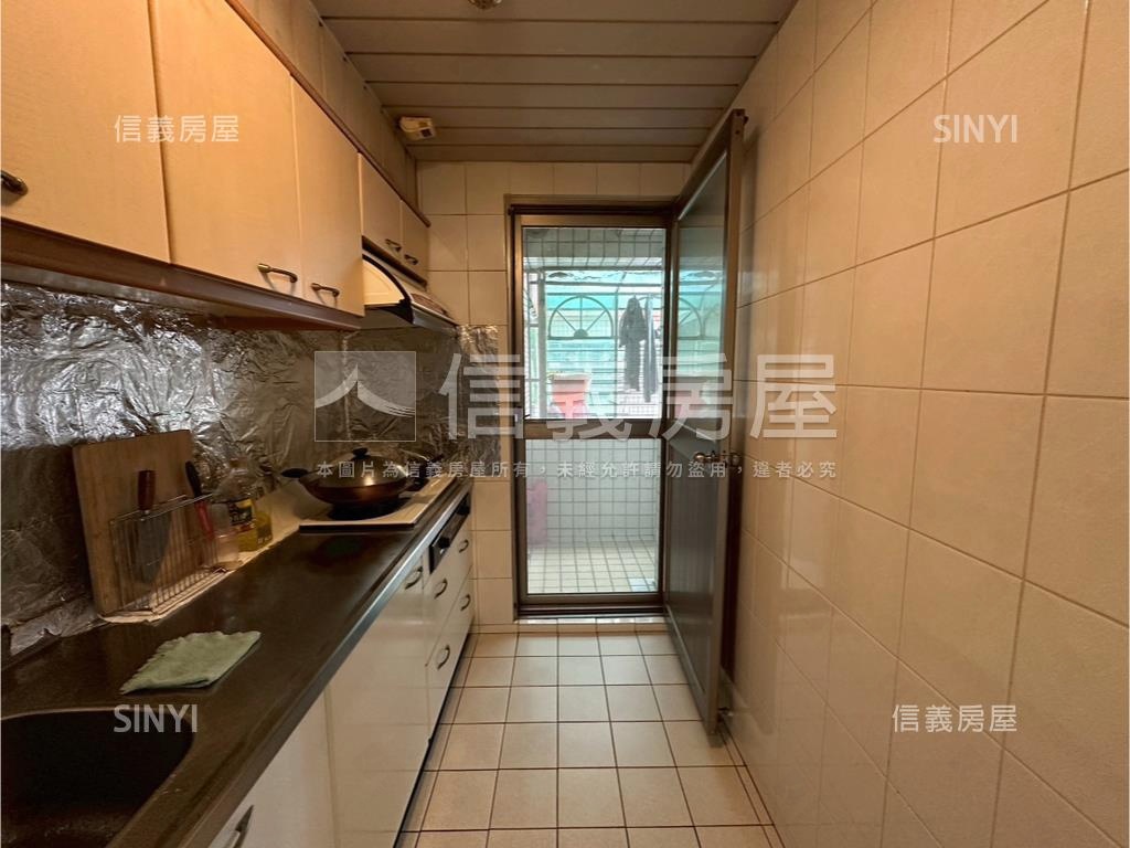 漢林苑方正三房房屋室內格局與周邊環境