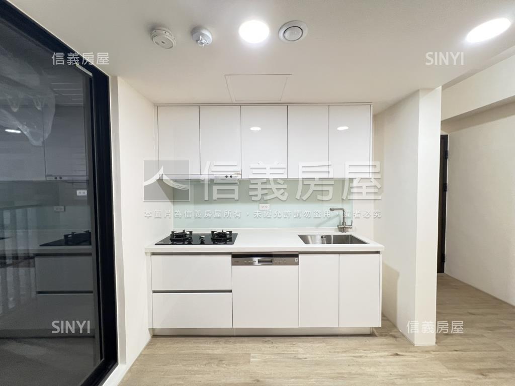 順世代。優質三房平車房屋室內格局與周邊環境