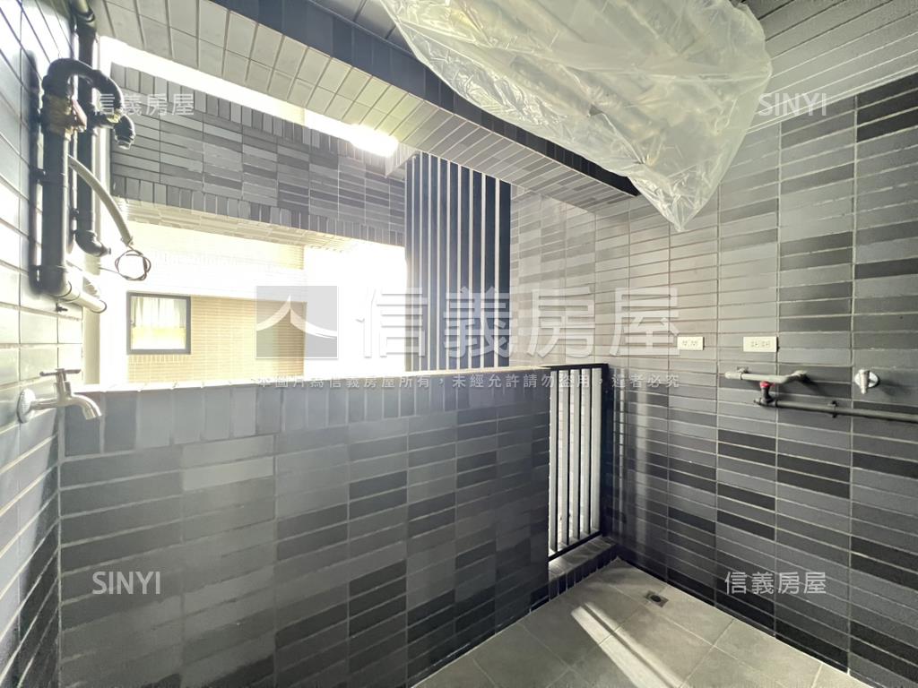 順世代。優質三房平車房屋室內格局與周邊環境