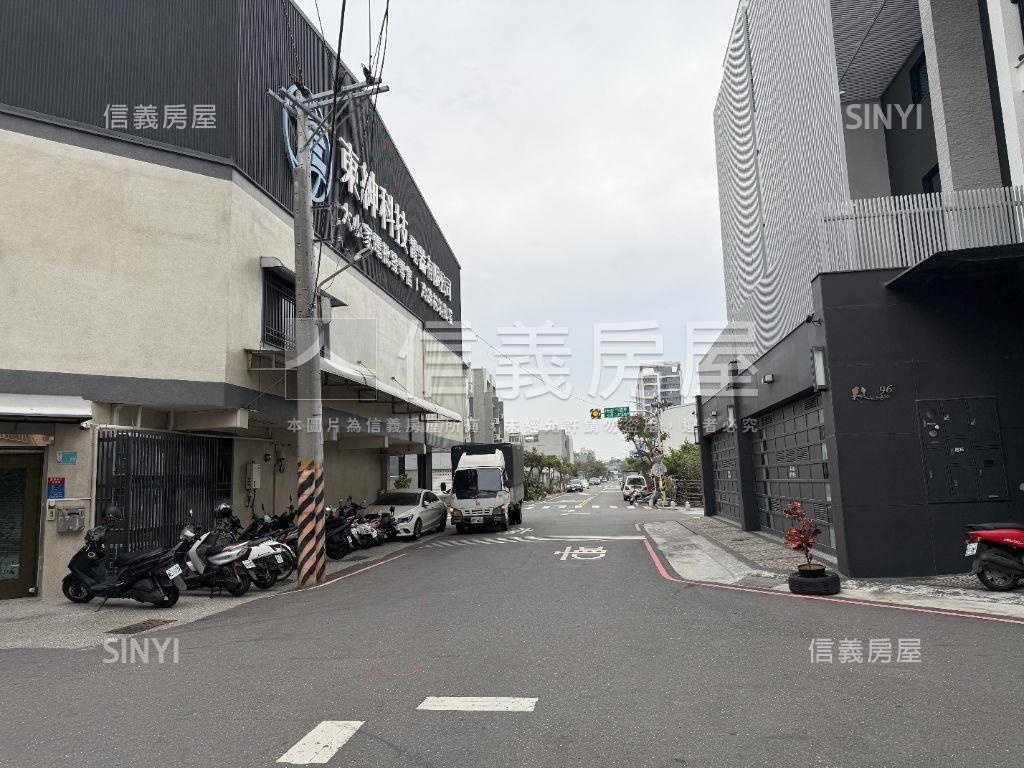 安西段♥д♥角窗店地房屋室內格局與周邊環境