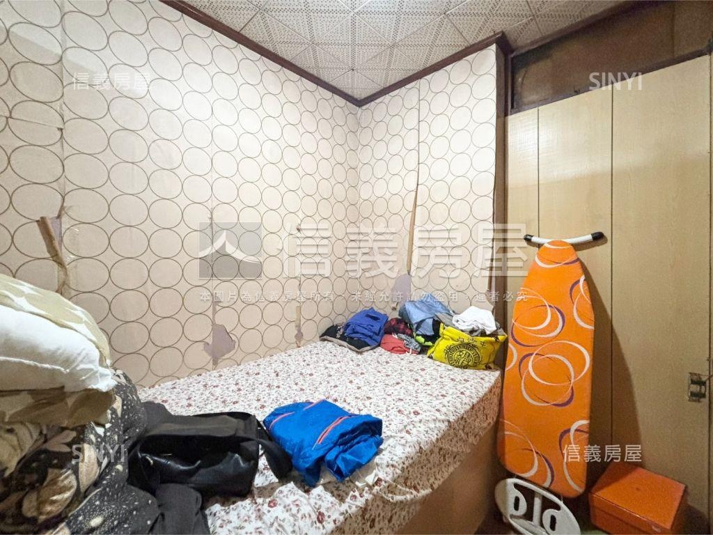 南雅西路邊間低樓層３＋４房屋室內格局與周邊環境