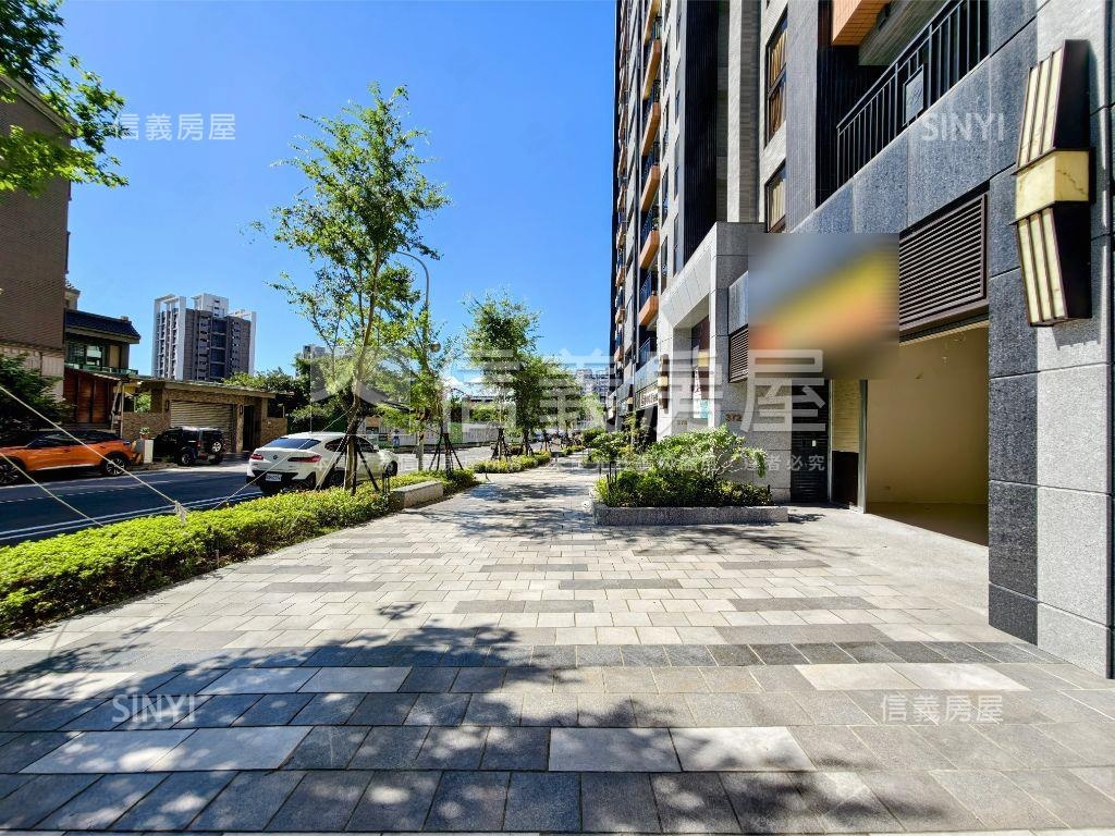 八擴全新的近未來捷運店面房屋室內格局與周邊環境