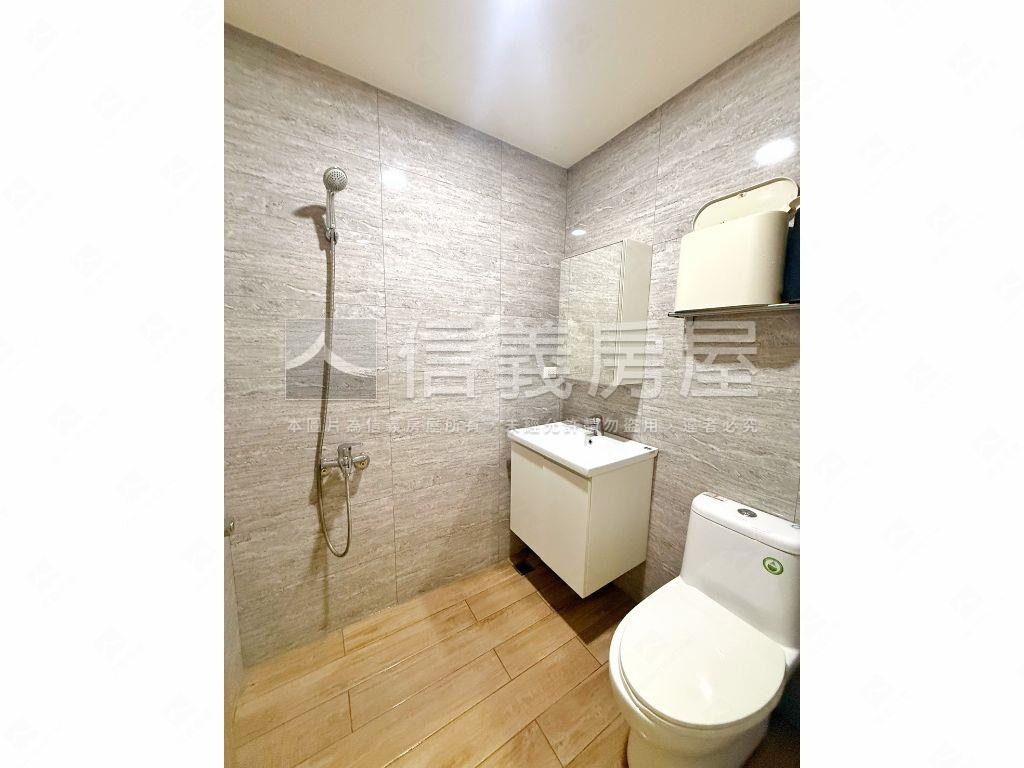 中山國小站精美套房房屋室內格局與周邊環境