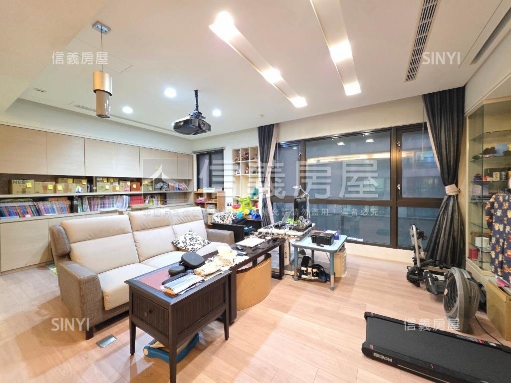 專任睿海４＋１房雙車位房屋室內格局與周邊環境