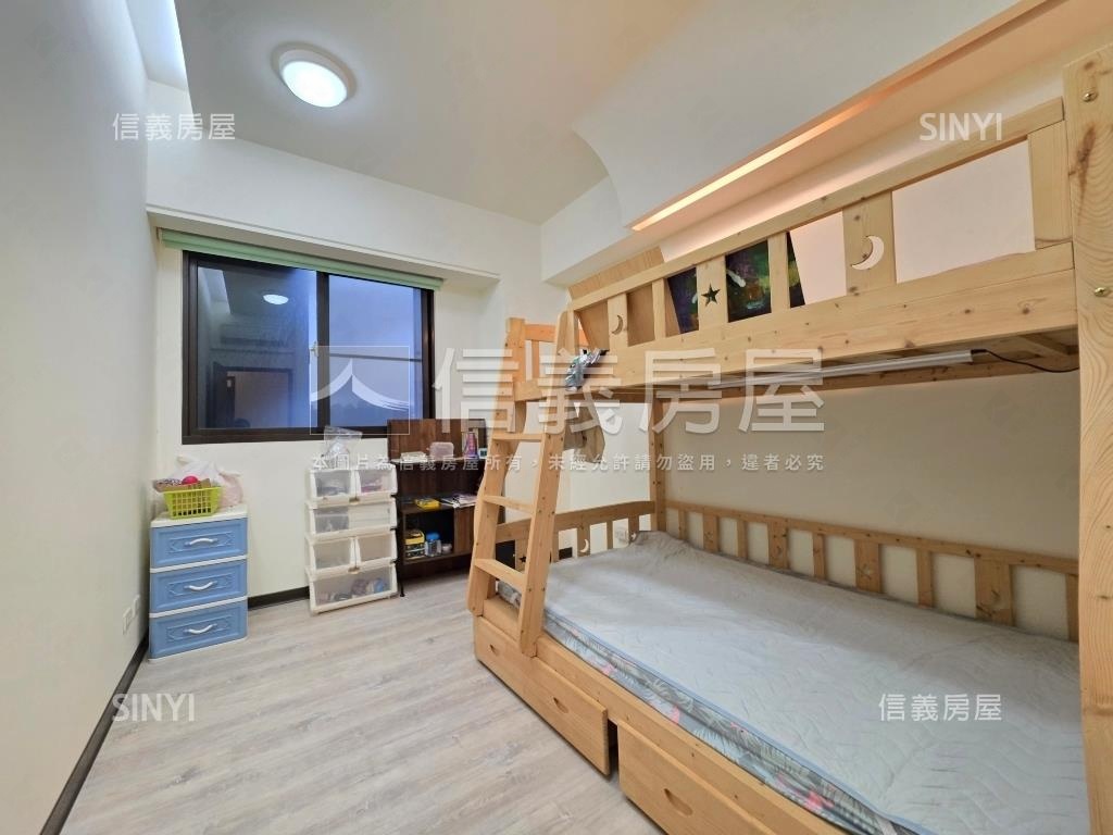 專任睿海４＋１房雙車位房屋室內格局與周邊環境