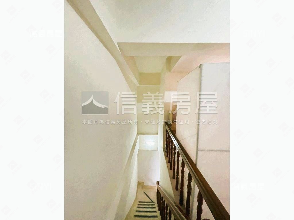 近樹孝商圈好入手店住房屋室內格局與周邊環境