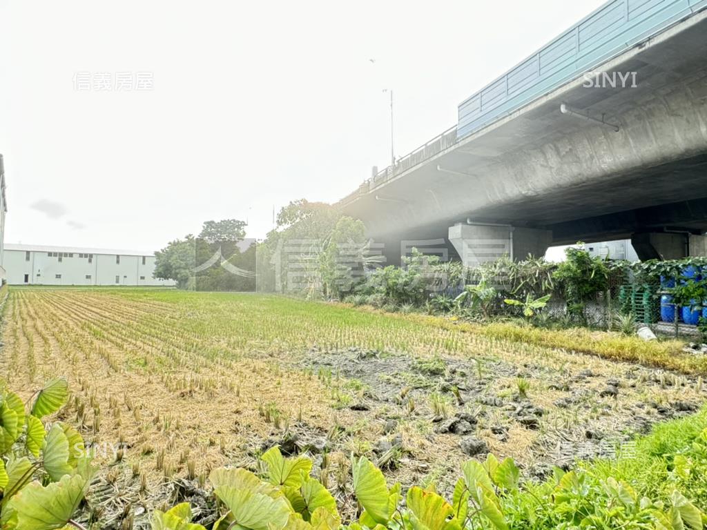 烏日近高速公路臨路土地房屋室內格局與周邊環境