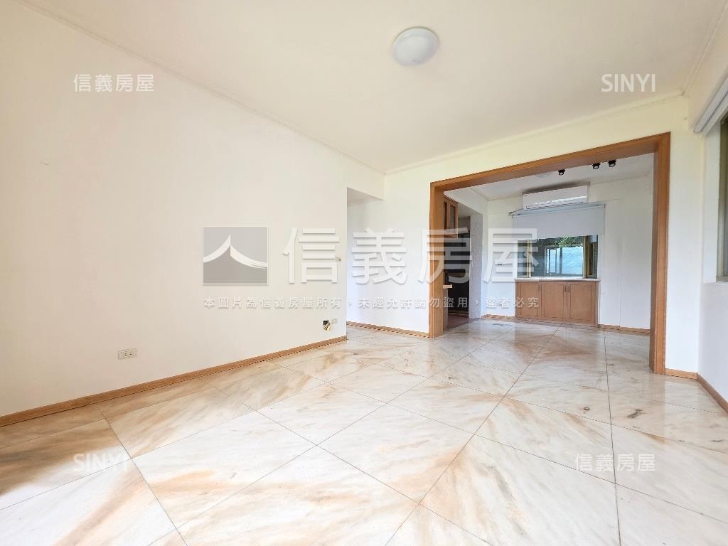 石上清泉稀有電梯二樓房屋室內格局與周邊環境