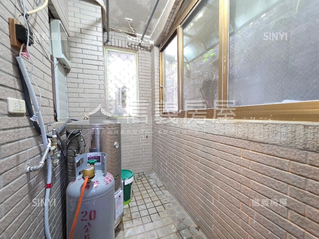 石上清泉稀有電梯二樓房屋室內格局與周邊環境