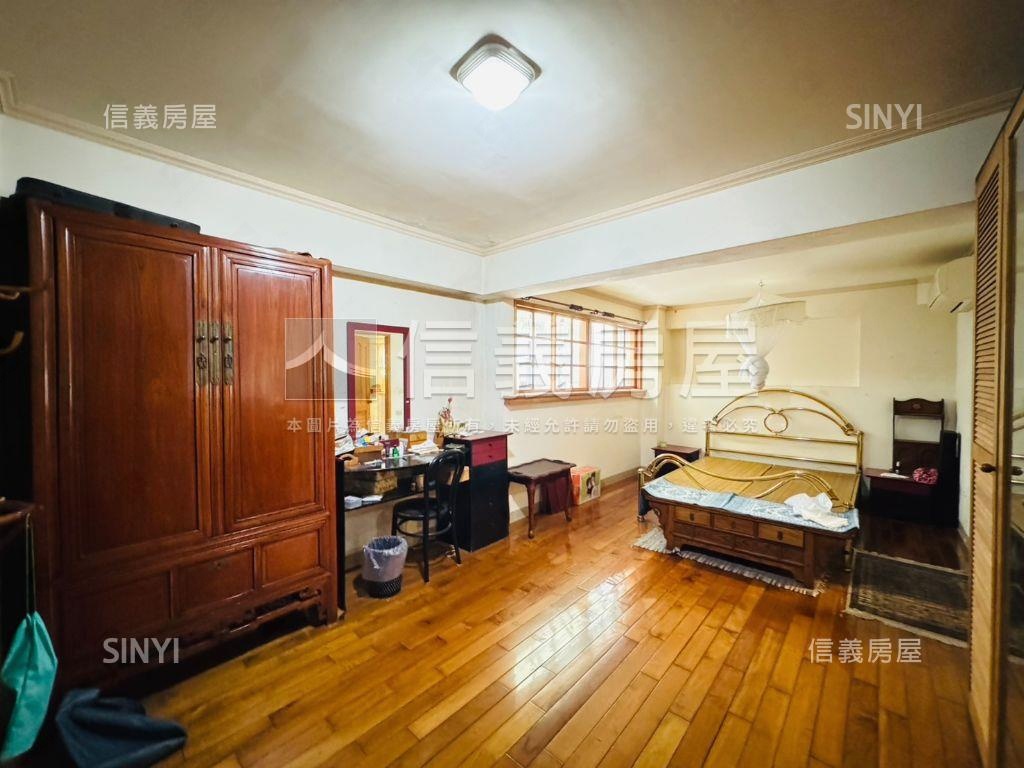 中正附小☆高樓大露臺房屋室內格局與周邊環境