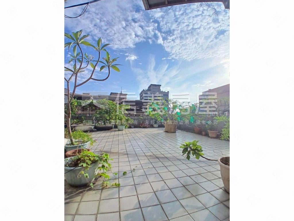 中正附小☆高樓大露臺房屋室內格局與周邊環境