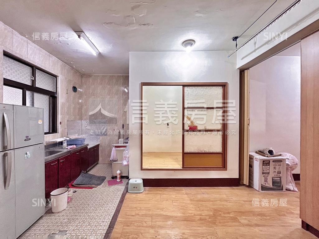 民義公寓三房房屋室內格局與周邊環境