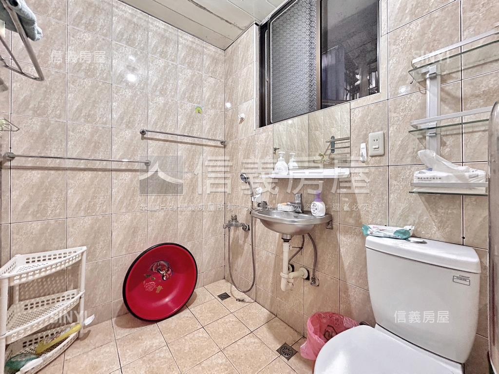 民義公寓三房房屋室內格局與周邊環境