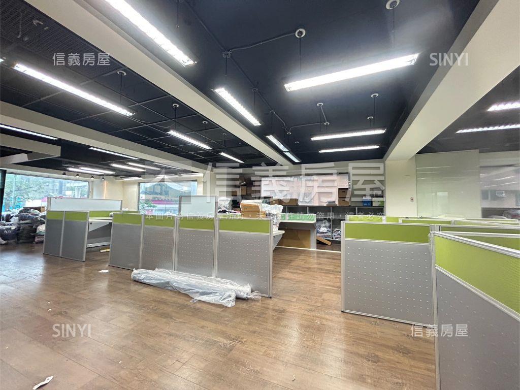 專任新四合苑百坪辦公室房屋室內格局與周邊環境