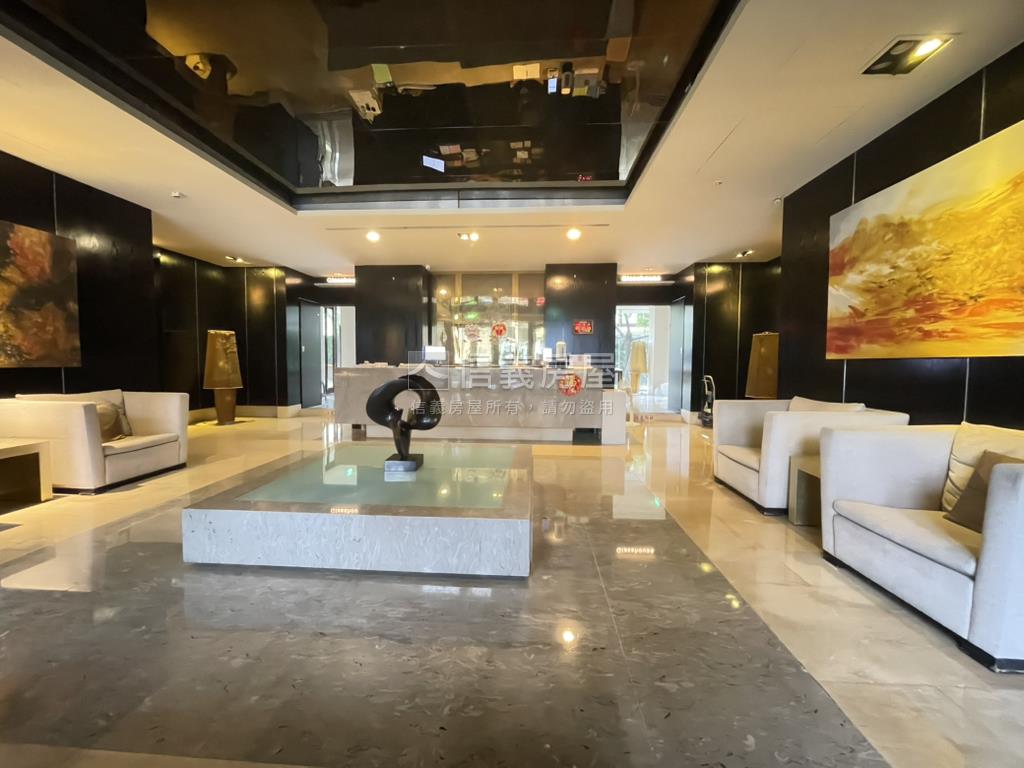 大氣豪邸高樓艷冠東方房屋室內格局與周邊環境
