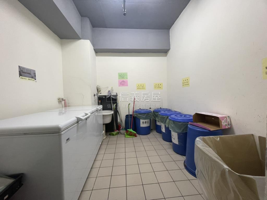 大氣豪邸高樓艷冠東方房屋室內格局與周邊環境