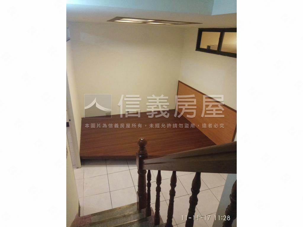 梅川大面寬一樓四房房屋室內格局與周邊環境