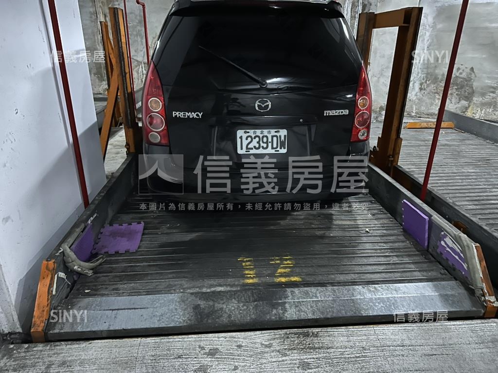 薪易臻品３房車位房屋室內格局與周邊環境