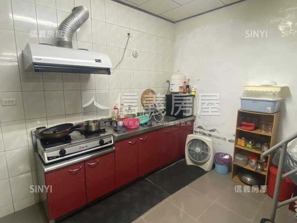 近漢銘美透天房屋室內格局與周邊環境