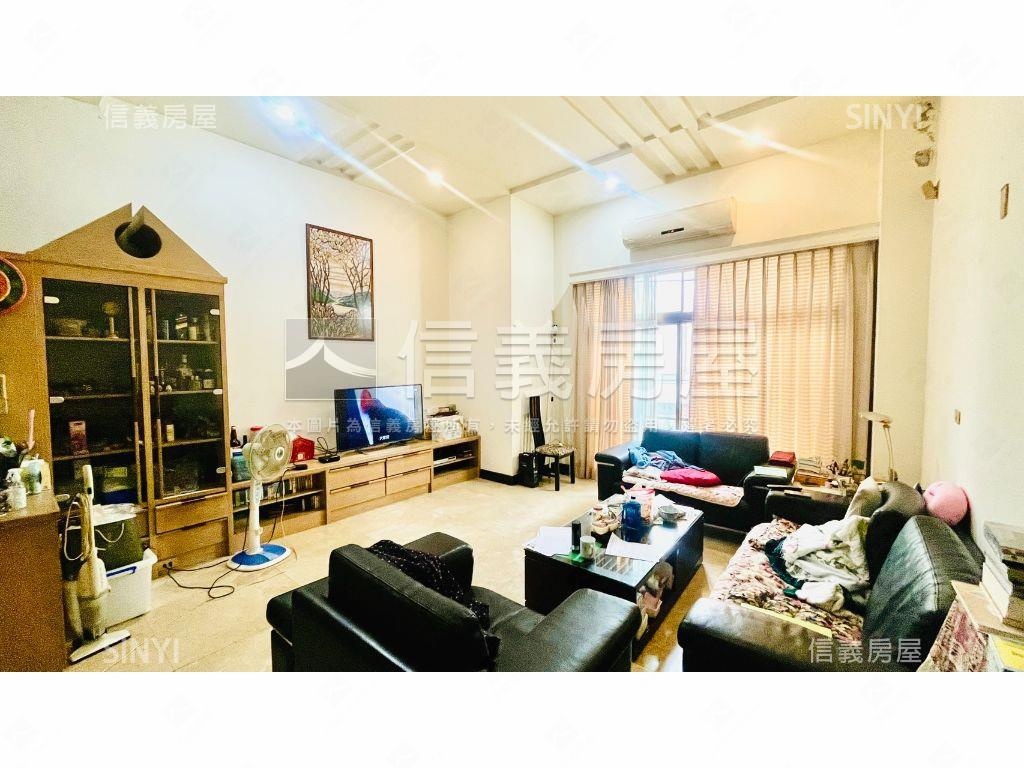 瓏山林還不錯的上疊房屋室內格局與周邊環境