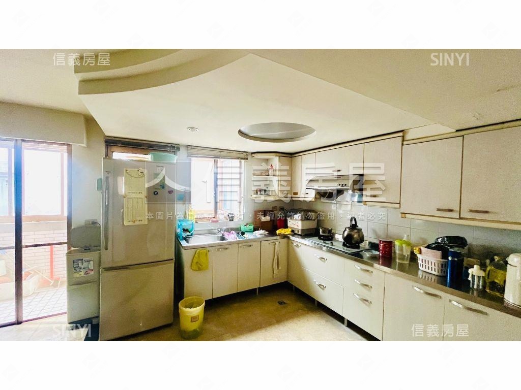 瓏山林還不錯的上疊房屋室內格局與周邊環境