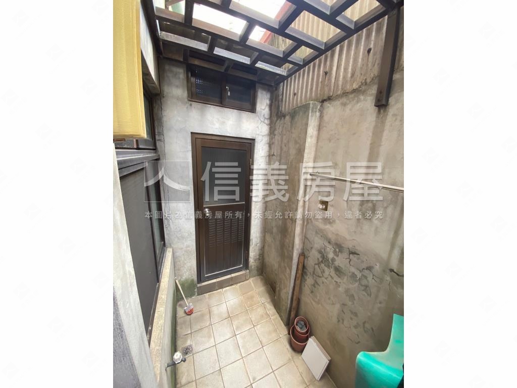 誠售永安街優質騎樓透天房屋室內格局與周邊環境