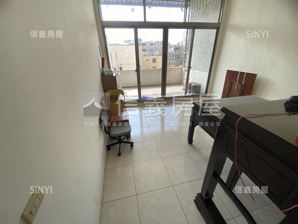 誠售永安街優質騎樓透天房屋室內格局與周邊環境