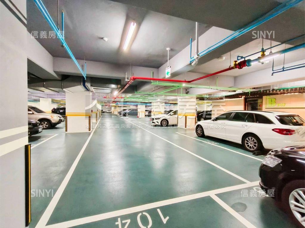 【ＶＲ】南方莊園四房車位房屋室內格局與周邊環境