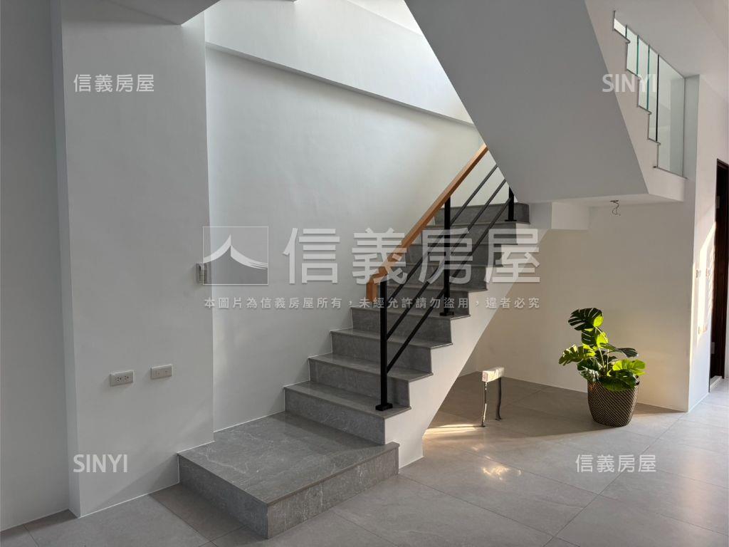 全新質感雙車別墅房屋室內格局與周邊環境