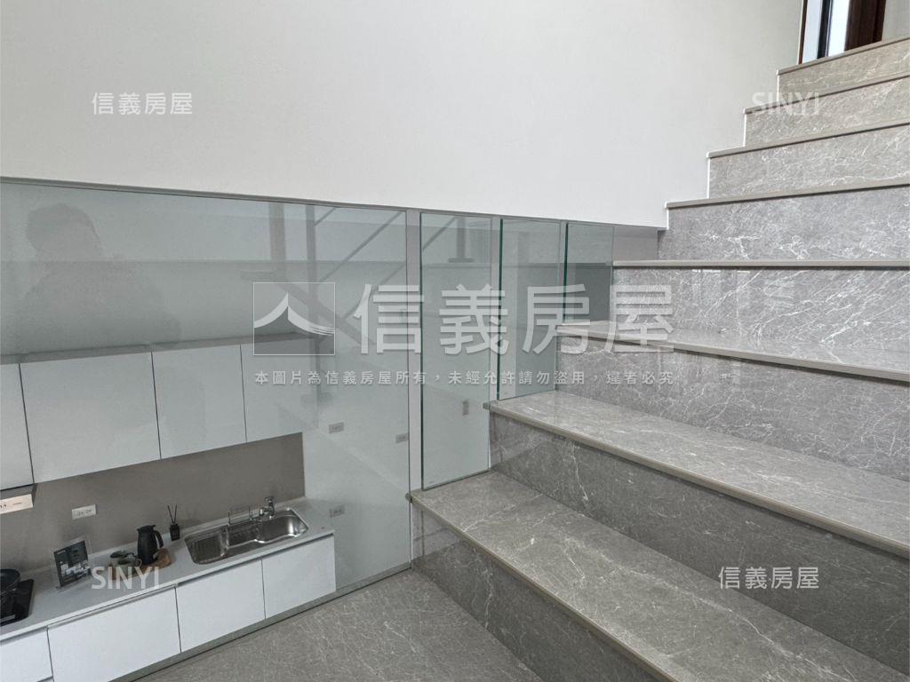 全新質感雙車別墅房屋室內格局與周邊環境